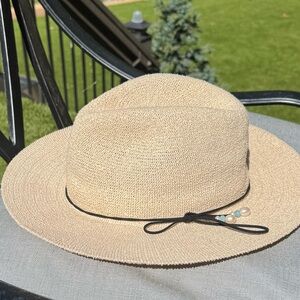 Straw Panama Style Sun Hat w/ Beaded Pearl Tie | Neutral cream |